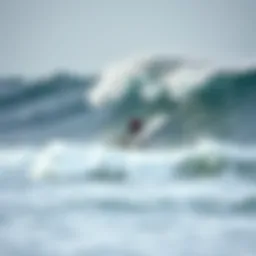 Dynamic formation of standing waves on a vibrant surfboard